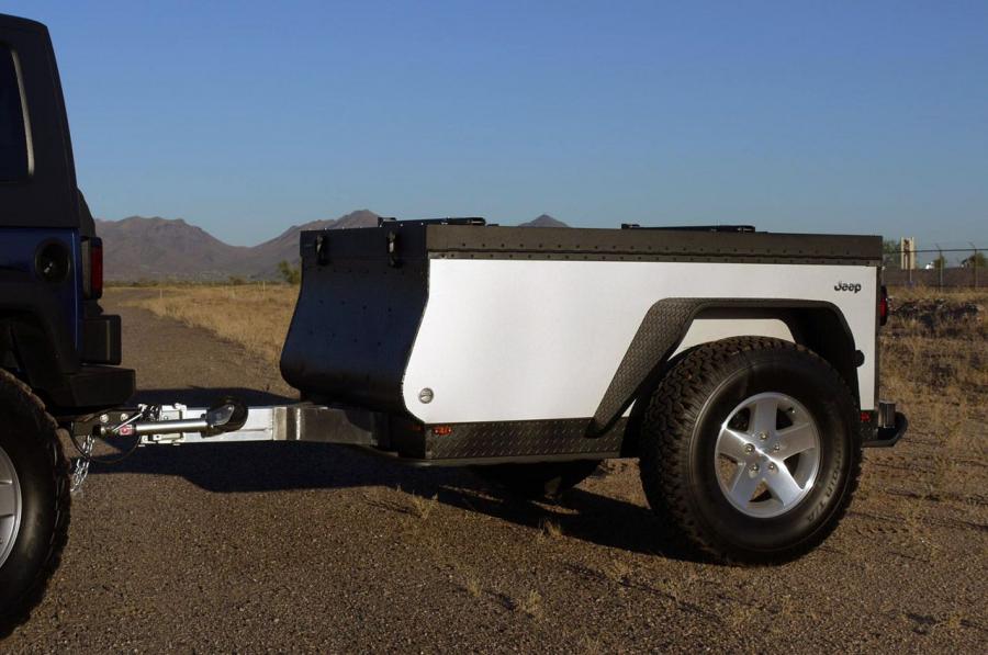  Jeep Extreme Trail Edition Camper 2011 года  (фото 6 из 36)